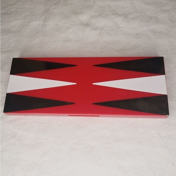 Estee Lauder eye and cheek palette Nude - Picture 2 of 5